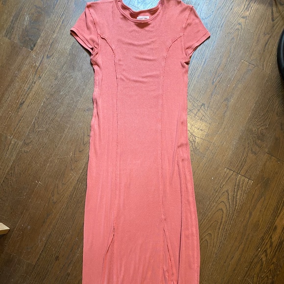 Urban Outfitters Coral Midi Fitted Dress - Picture 1 of 2